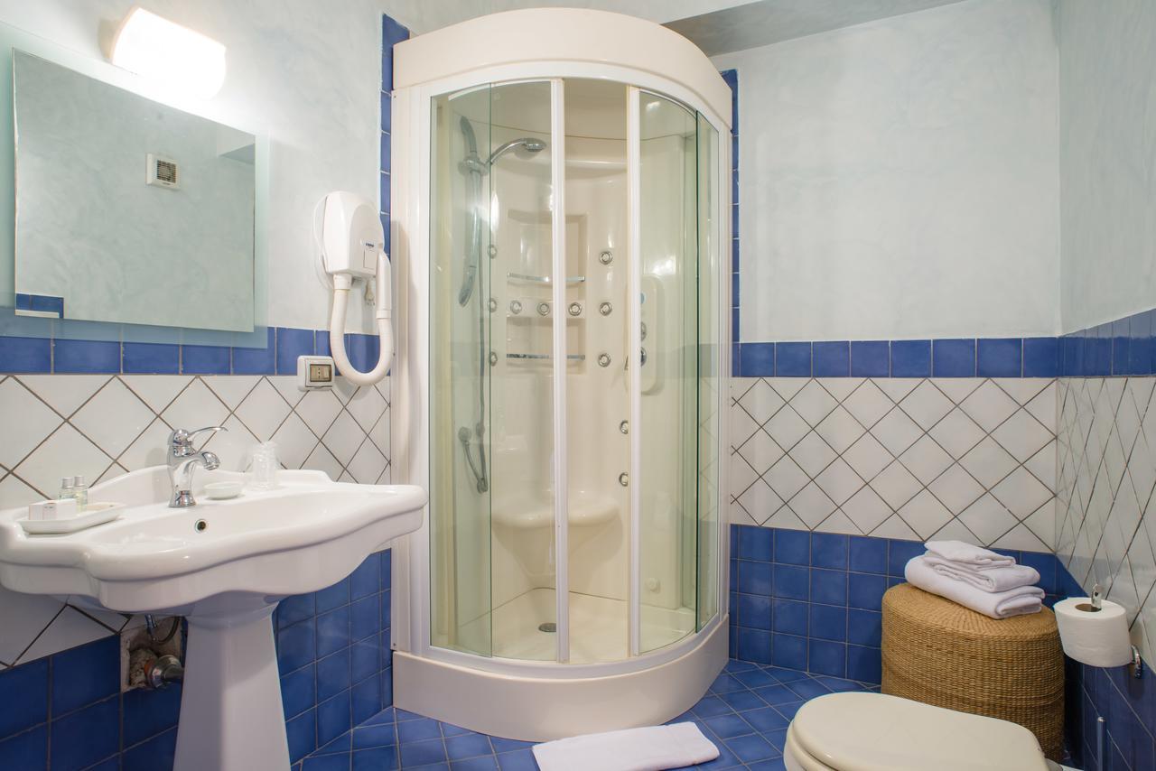 Hotel Villa Mare Altavilla Milicia Zimmer foto